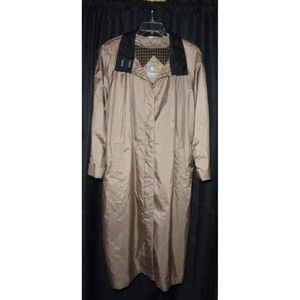 Current Seen Vintage Women's Long Winter Coat, Gold with Black Collar Zip Liner.